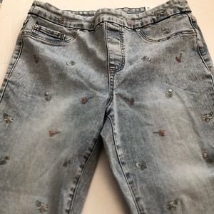 Tribal Jeans Mid Rise Slim Crop with Embroidery Sz 10
